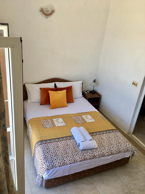 Paradiso Apartments - Liman1 ウルツィニ エクステリア 写真