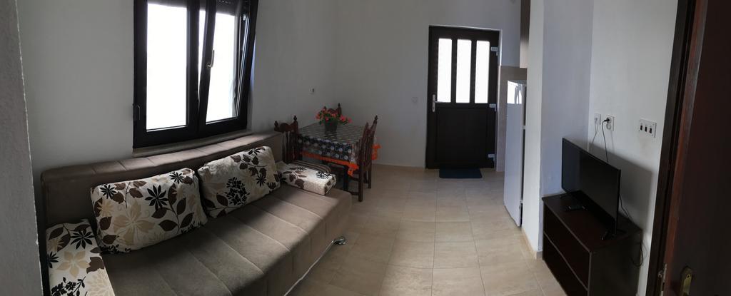 Paradiso Apartments - Liman1 ウルツィニ エクステリア 写真
